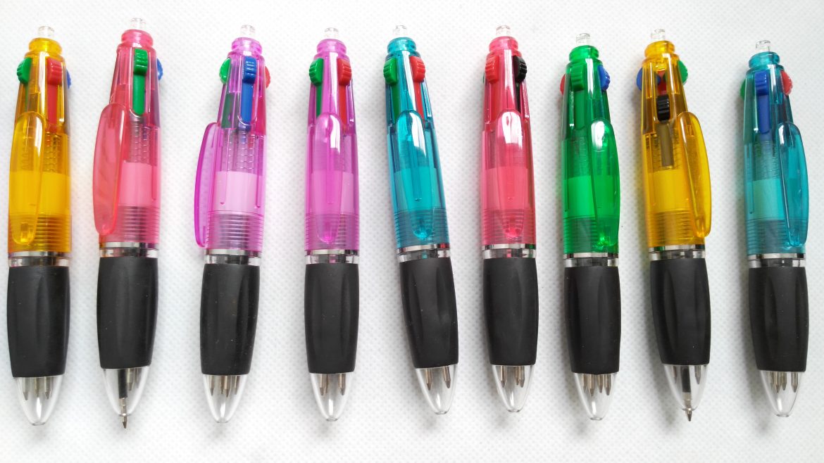 Short 4 color pens - Ball Pens